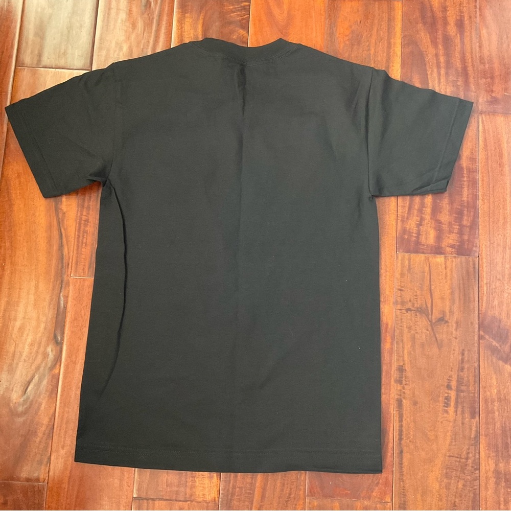 Tops - Picture 2 of 3